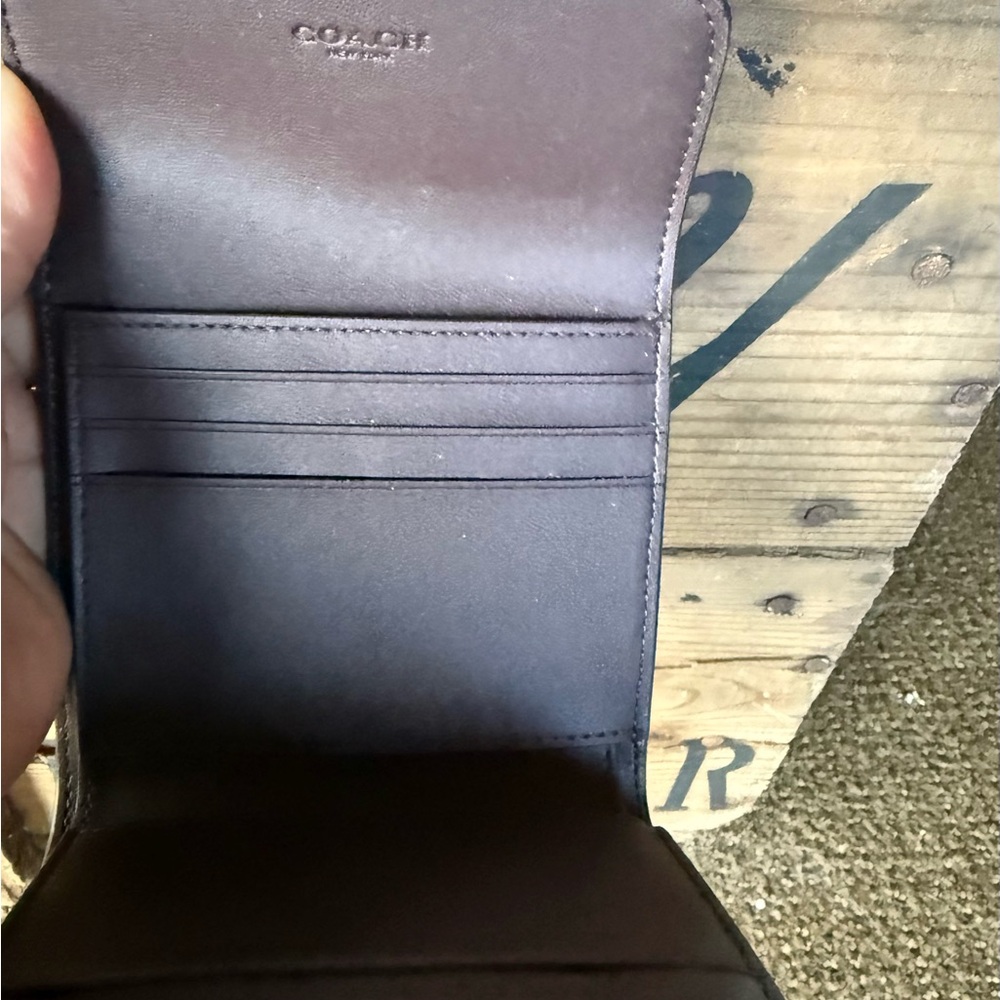Coach WYN Wallet NWT - Picture 5 of 9